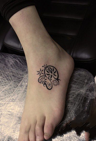 creative instep small totem tattoo pattern