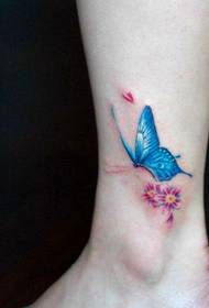 flor de mariposa hermoso tatuaje patrón
