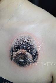 majhen Teddy tatoo vzorec na klavikuli