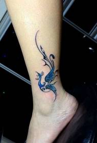 mergaičių kojų žiūrovo totemo fenikso tatuiruotė