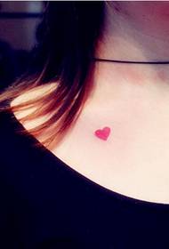 lány kagyló piros szív aranyos kis friss tetoválás