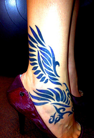 tatuaggio fenice totem del piede