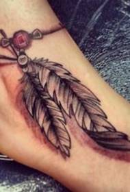modello di tatuaggio bellissimo fiore piede