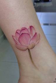cheville couleur petit lotus frais modèle de tatouage