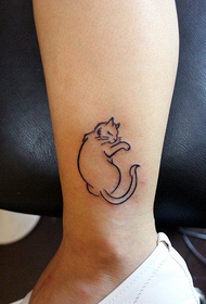 Meisies se bene gewilde eenvoudige kat-tatoeëringpatroon