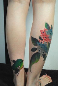 perna fermoso patrón de tatuaxe de ameixa super lindo