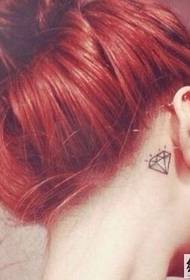brincalhão bonito orelha tatuagens