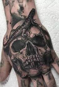 tre molto spaventoso modello di tatuaggio posteriore a mano 3d