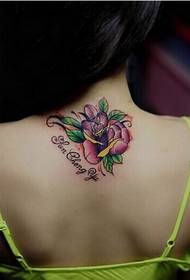 immagine del tatuaggio di colore del fiore bellissimo e bellissimo collo di bellezza