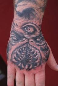 a szörnyeteg szemének tetoválási mintája