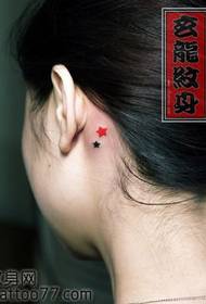 motif de tatouage étoile à cinq branches beauté oreille
