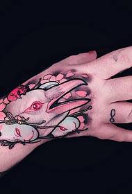 modello di tatuaggio maschera uccello fiore colore mano indietro