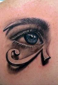 immagine molto realistica del tatuaggio dell'occhio 3D sul retro