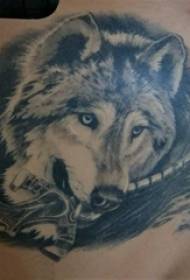 Rücken Tattoo Linie männlich zurück auf dem Schwert und Wolf Tattoo Bild