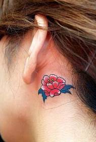 слика за тетоважа на уво божур