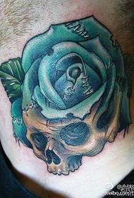 un model de tatuaj de trandafir colorat