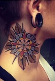 beleza pescoço cor grande bela flor tatuagem padrão imagem