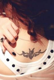 Xiao Qing tīras meitenes kakla svaiga totēma tetovējuma modeļa attēls