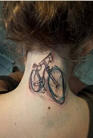 personlig kvinnelig nakke sykkel tatoveringsbilde for å glede seg over bildet