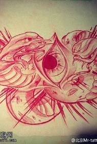modello tatuaggio occhio di serpente dipinto a mano