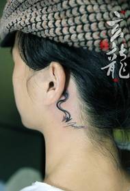 kulak iblis kuyruğu dövme desen resmi