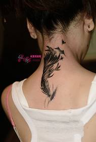 dievča perie bat krk tetovanie obrázok