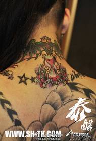 back neck ຮູບແບບ tattoo hourglass ທີ່ສວຍງາມ