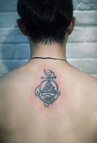 Os mozos agora son incribles tatuaxe tótem de ollos únicos
