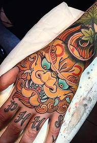 mkono nyuma simba tattoo tattoo