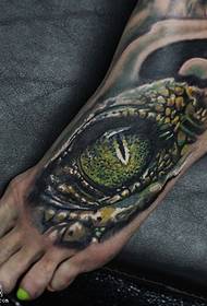 patrón de tatuaje de ojo realista de pie