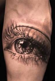 una serie di modelli di tatuaggi realistici in serie di occhi 3D è molto realistica