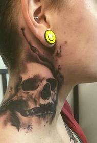 på Neck personlighet alternativ totem tatuering bild