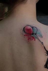 gamay nga batang babaye nga naglupad nga lobo nga personalidad nga tattoo