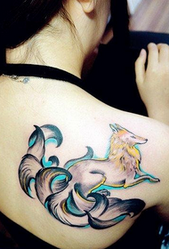 pictiúr álainn tattoo sionnach naoi gcinn ar an ghualainn 94310 - tattoo an Fhionnuisce ar an ghualainn ar dheis