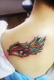 tatuaggio tatuaggio colorato personalità posteriore
