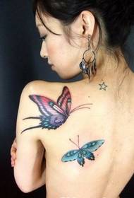 Illustrazione volante sexy del tatuaggio della farfalla volante