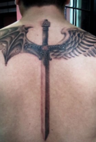 Rückenflügel und Schwert Tattoo Muster