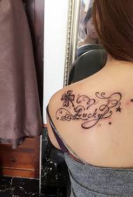 gadis kembali fesyen tattoo tatu bahasa Inggeris Sangat elegan