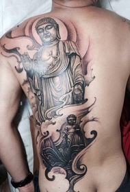 ang tao ay isang kalahating-back klasikong pattern ng tattoo na Rana Buddha