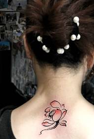 девушка назад европейский стиль красивый рисунок татуировки лотоса