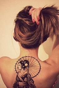 tatuaggio totem di personalità con totem sexy