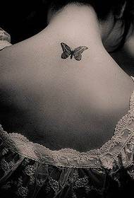 belleza espalda cuello mariposa tatuaje patrón