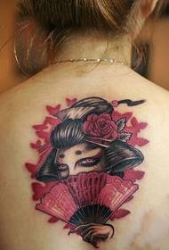 Moudekonscht Meedchen zréck Japanesch Geisha Tattoo