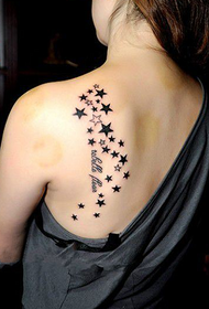 ομορφιά πίσω αστέρι Αγγλικά τατουάζ