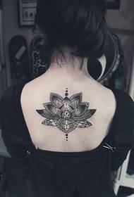 model de tatuaj lotus totem înapoi frumusețe