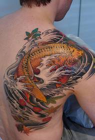 modello di tatuaggio calamari spalla maschile