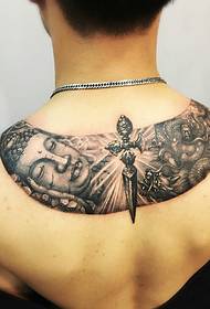 kulenga kwapadera kumbuyo kwa Buddha chifanizo cha tattoo