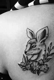 iyo nhema uye chena deer tattoo maitiro akanaka kwazvo kumusana