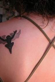 ragazza personalità della schiena Batman tatuaggio in bianco e nero