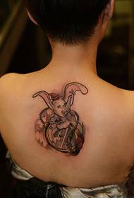 muoti nainen tuore elefantin tatuointi malli